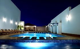 Ista Suites Seef